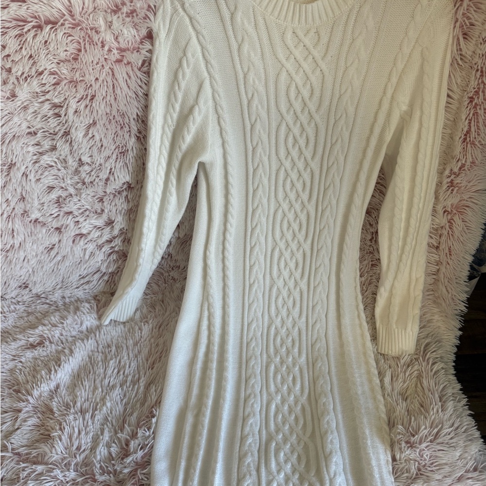 Elegant White Cable Knit Sweater Dress